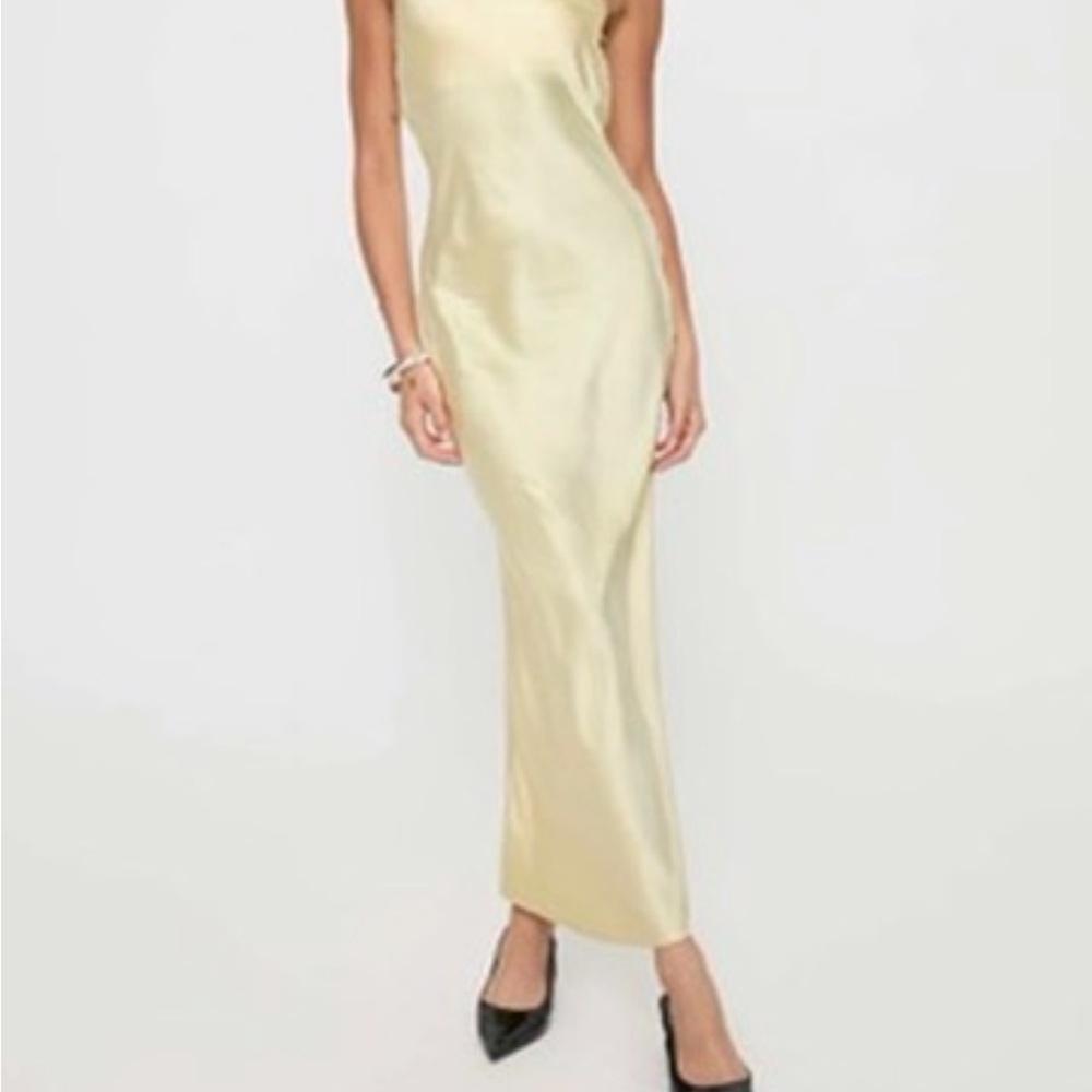 Butter yellow Satin Evening Gown